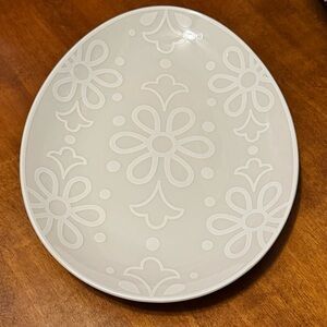 Lenox Easter Eyelet Egg shaped accent plate White
